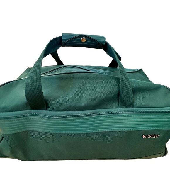 Delsey ~ Green Overnight/Duffle Bag ~ Gently used ~ shoulder strap included - Picture 7 of 12